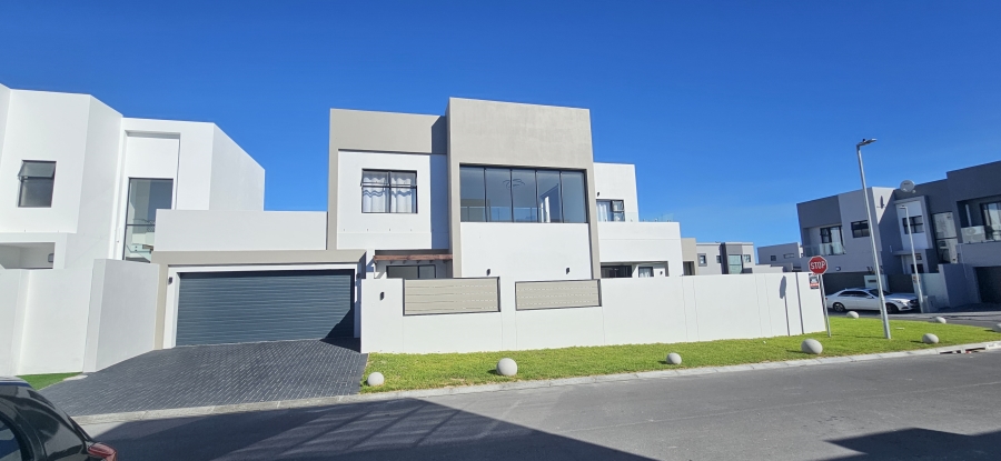 4 Bedroom Property for Sale in Sandown Western Cape